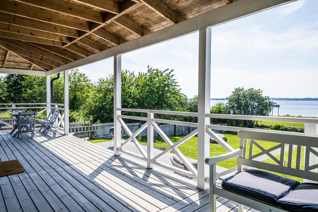 Exclusive Tranquil Villa By The Sea, Boat Available Drottningskär Exterior foto