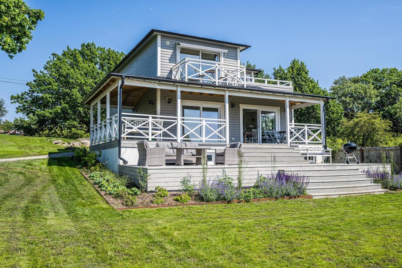 Exclusive Tranquil Villa By The Sea, Boat Available Drottningskär Exterior foto