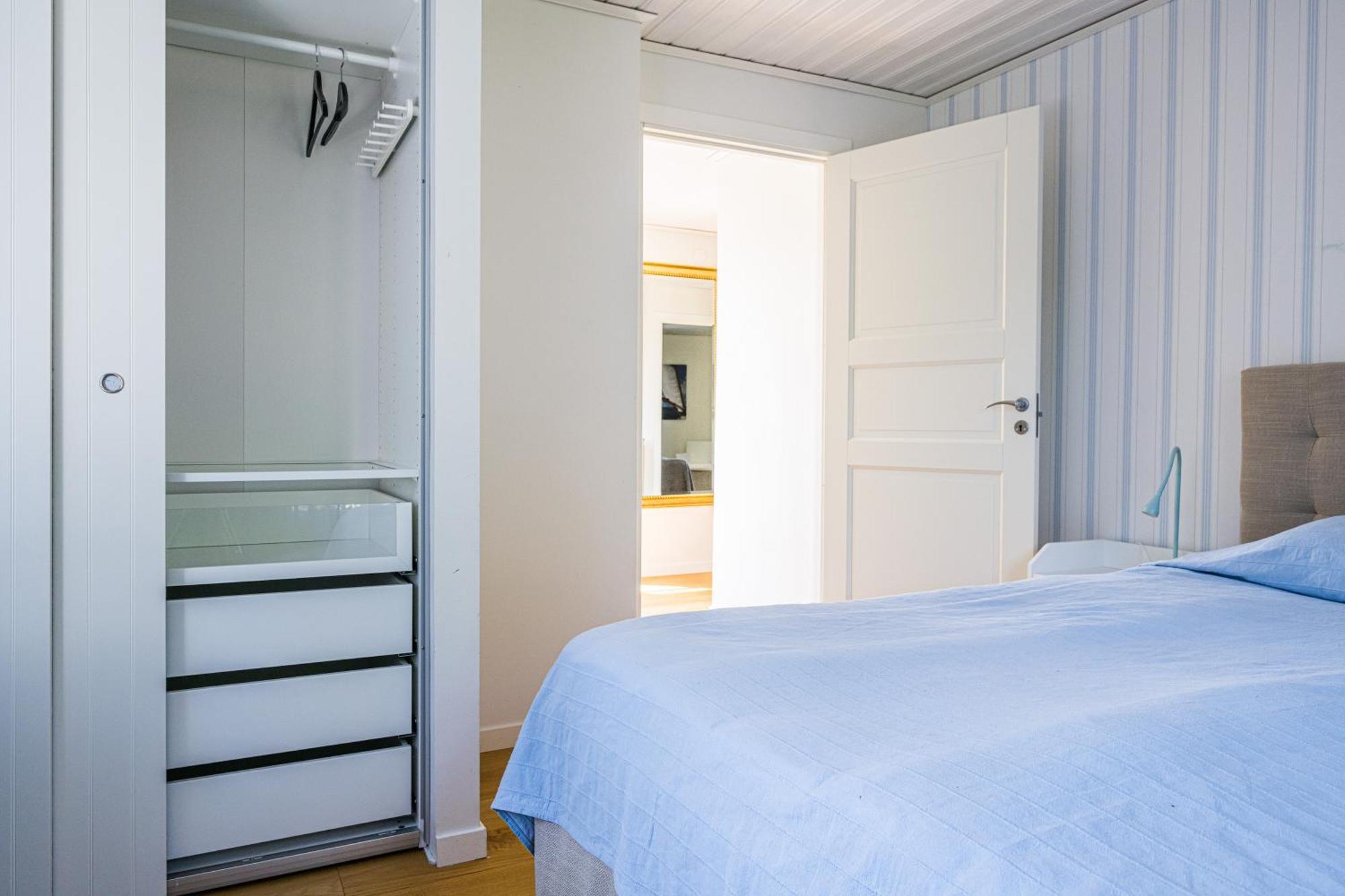 Exclusive Tranquil Villa By The Sea, Boat Available Drottningskär Exterior foto