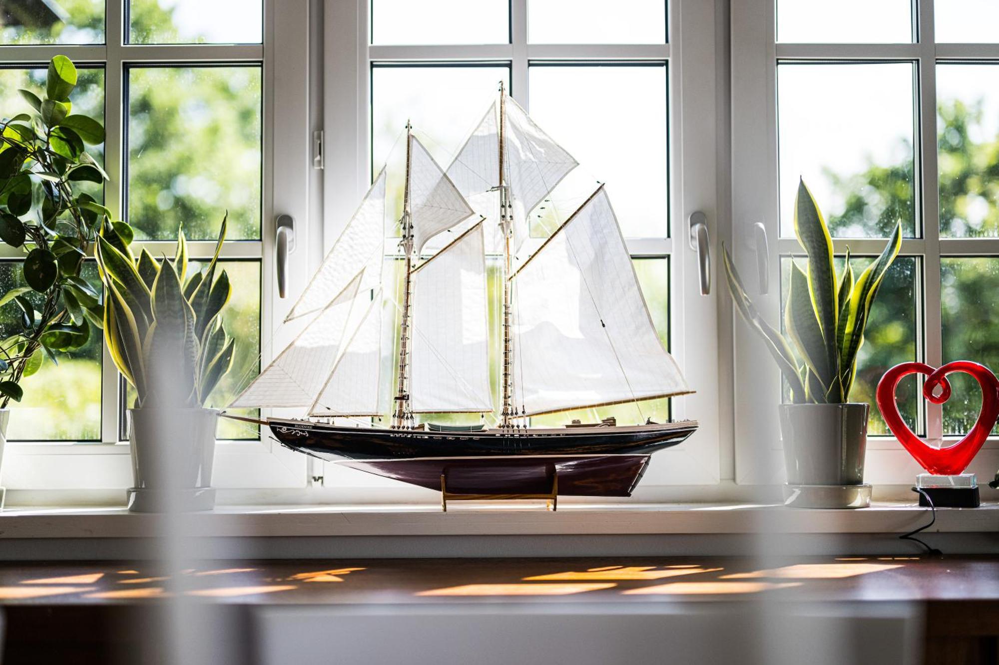 Exclusive Tranquil Villa By The Sea, Boat Available Drottningskär Exterior foto